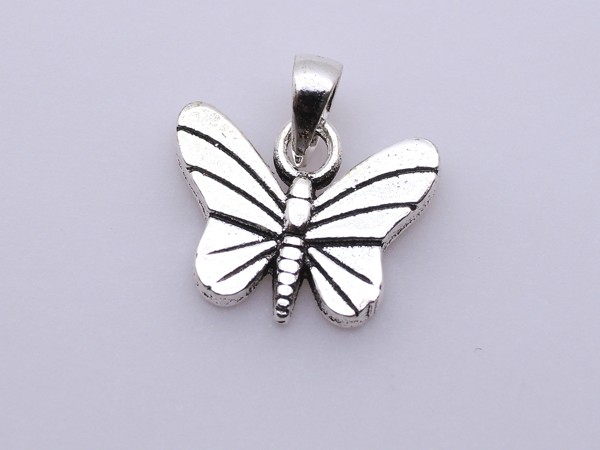 Stříbrný přívěsek - motýl