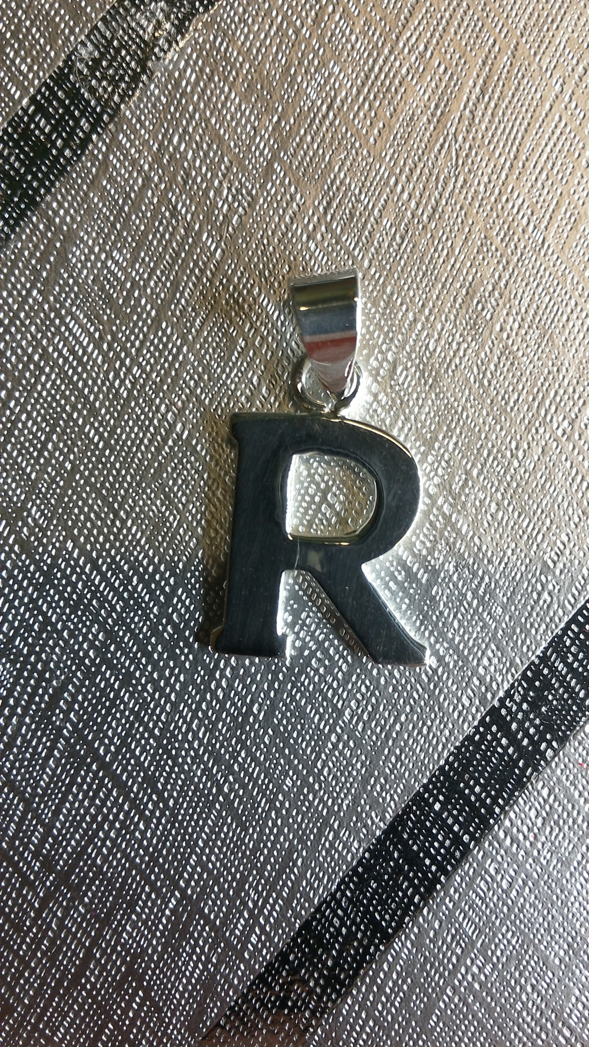 Ag/925 stříbrná písmena - písmenko R